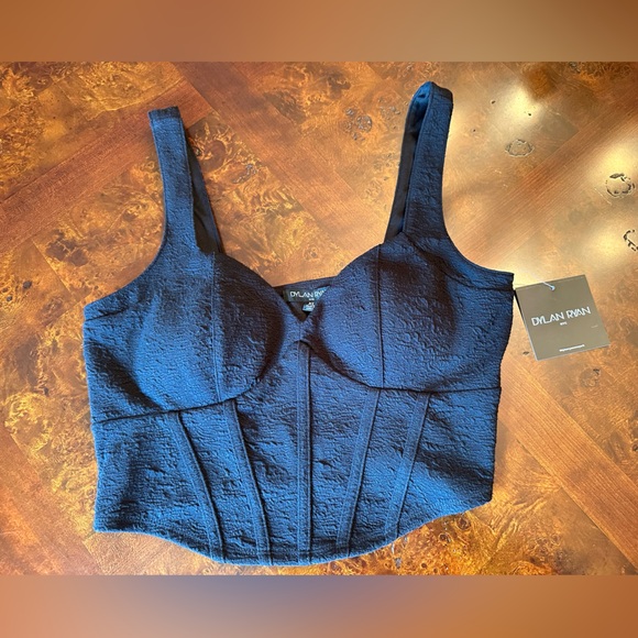 DYLAN RYAN NYC Cropped Corset Style Top - Picture 1 of 3